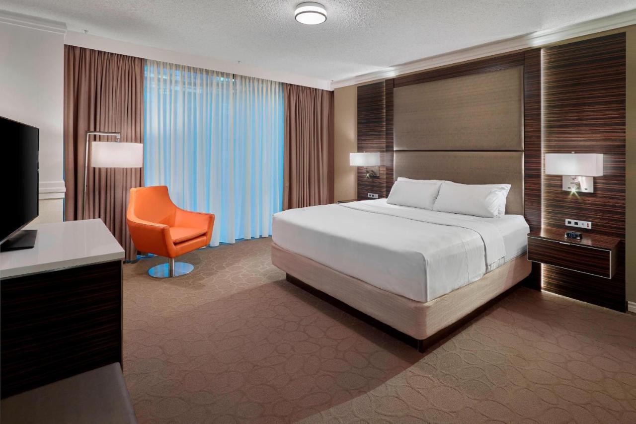 Delta Hotels By Marriott Edmonton Centre Suites Eksteriør bilde