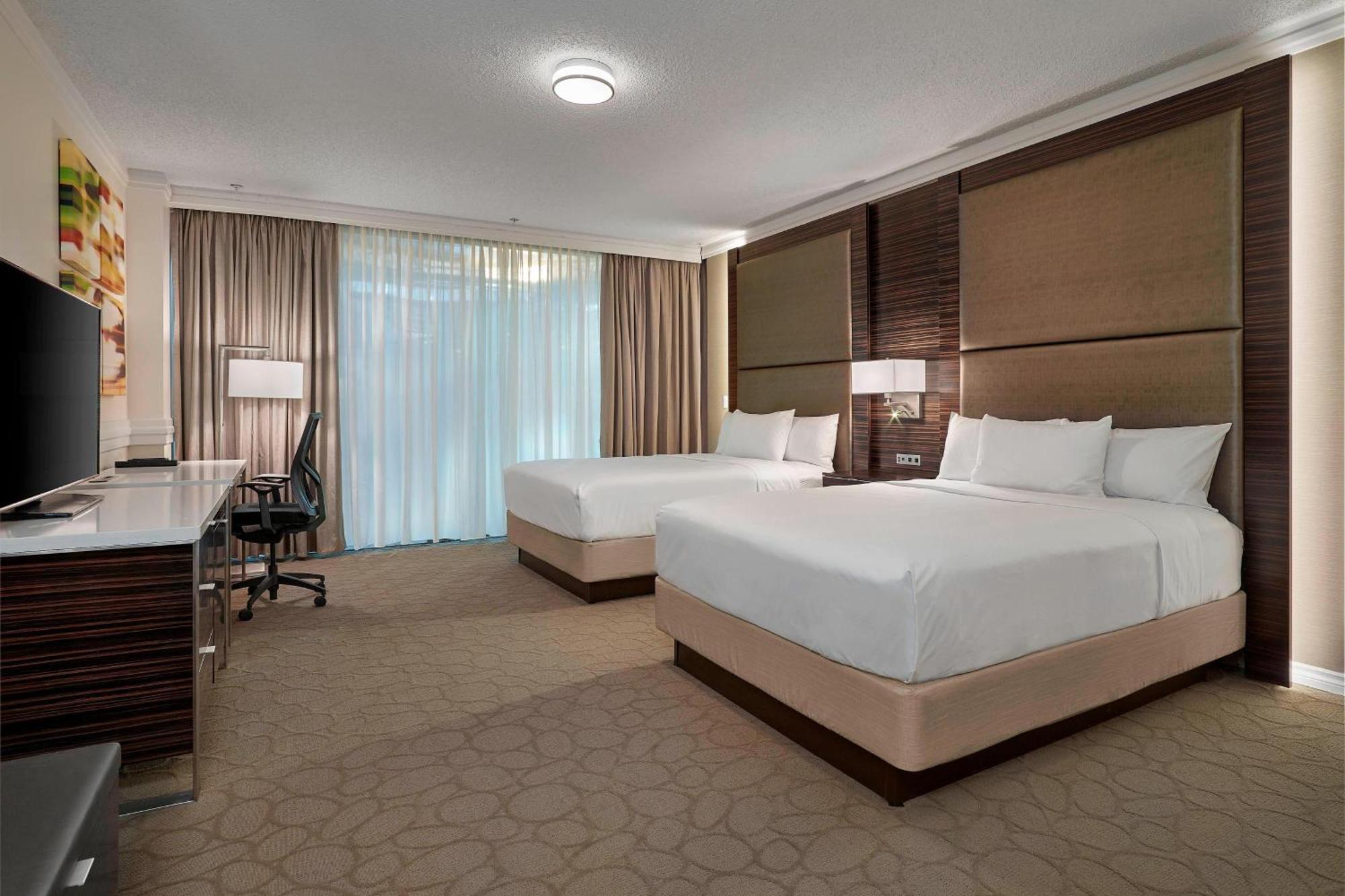 Delta Hotels By Marriott Edmonton Centre Suites Eksteriør bilde