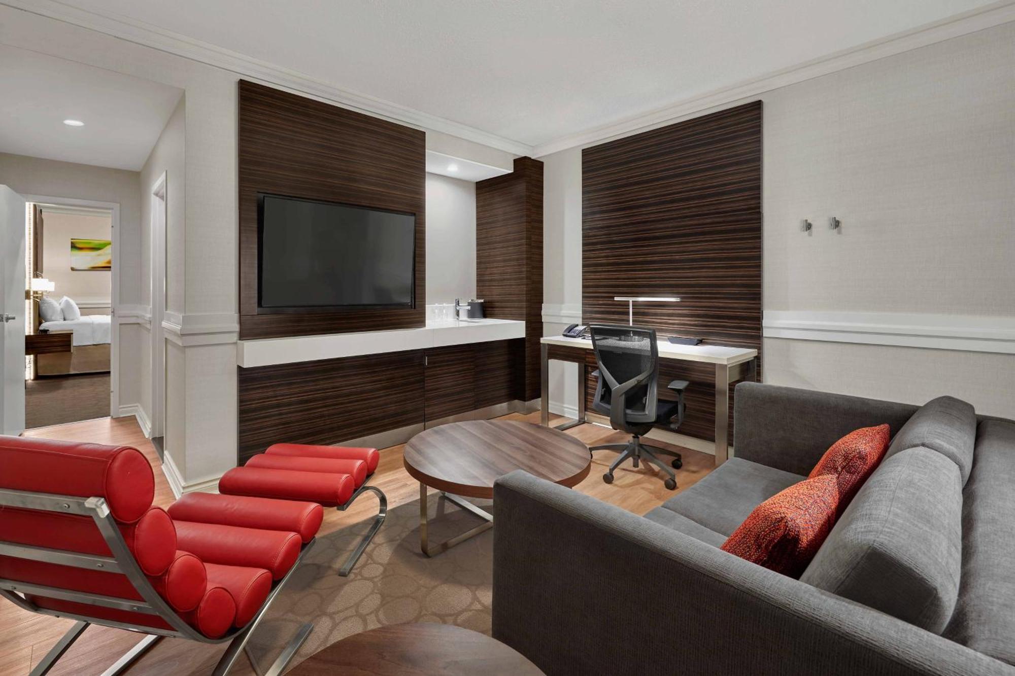 Delta Hotels By Marriott Edmonton Centre Suites Eksteriør bilde