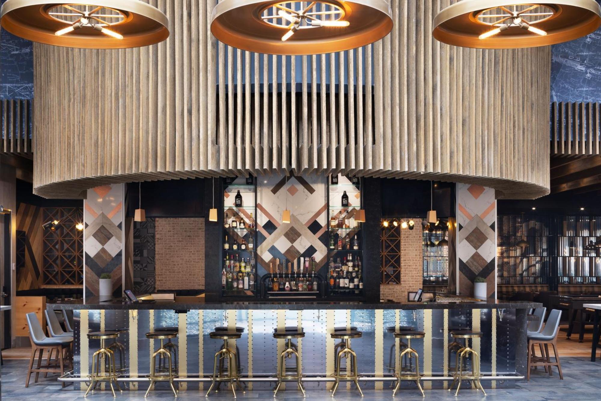 Delta Hotels By Marriott Edmonton Centre Suites Eksteriør bilde