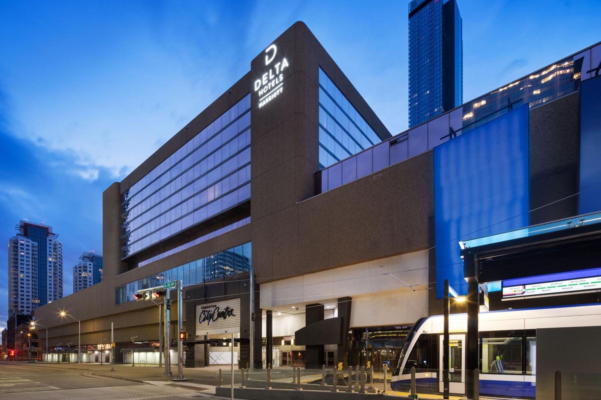 Delta Hotels By Marriott Edmonton Centre Suites Eksteriør bilde