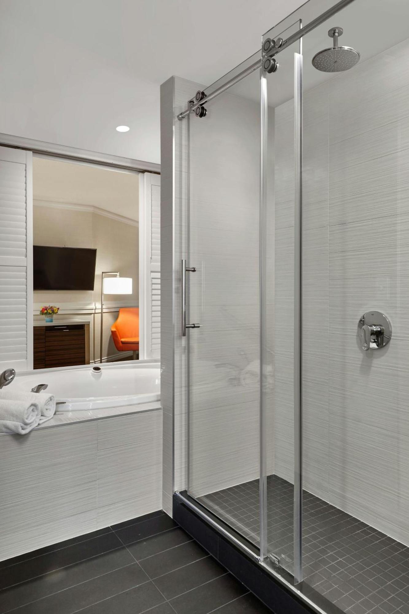 Delta Hotels By Marriott Edmonton Centre Suites Eksteriør bilde